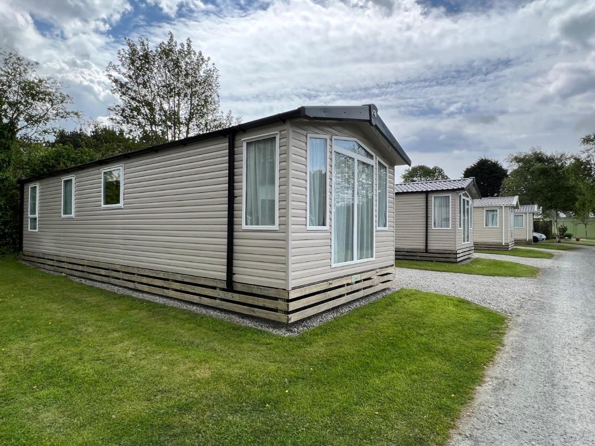 Polladras Holiday Park Helston Esterno foto